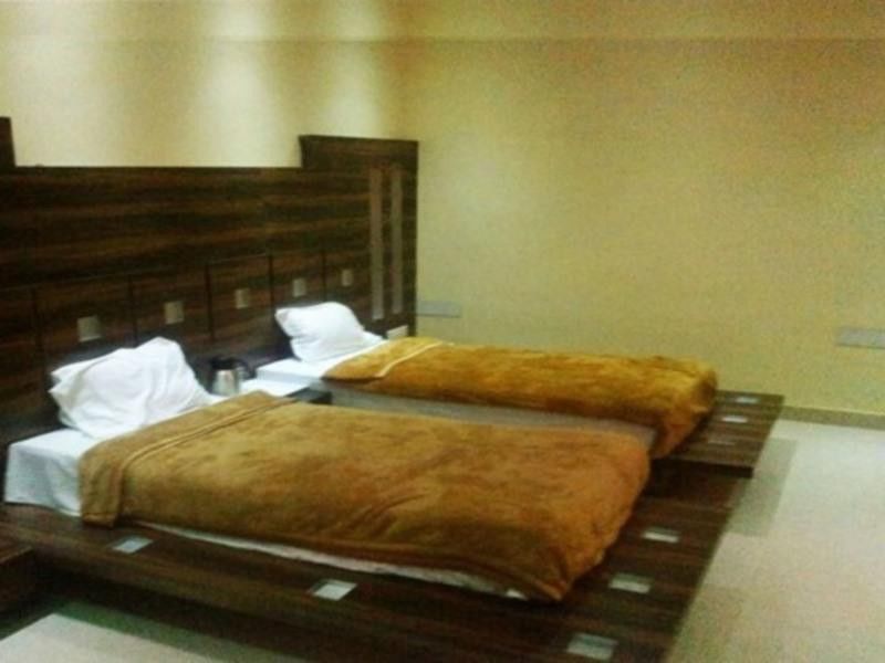 Treebo Archie Regency Hotel Ранчи Екстериор снимка